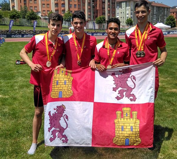 EN EL CAMPEONATO DE ESPAÑA DE SELECCIONES CADETES, RECORD DE ESPAÑA PARA EL 4X300 DE CASTILLA Y LEÓN