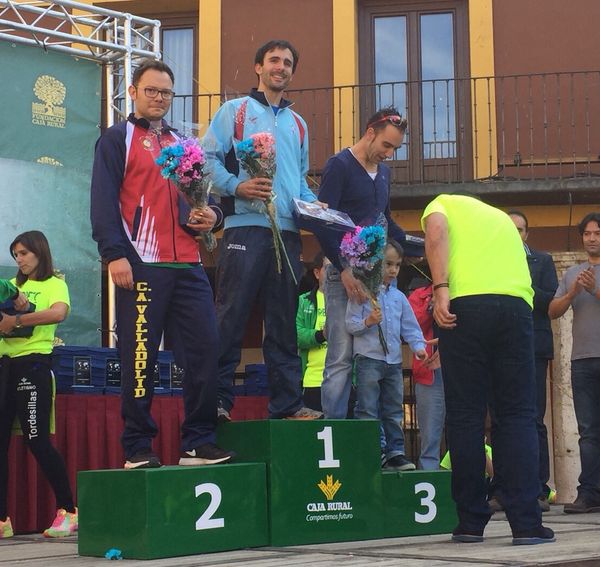 ENRIQUE FERNÁNDEZ Y MARÍA JOSÉ TOMAZ, CAMPEONES AUTONÓMICOS ABSOLUTOS DE MEDIA MARATÓN.