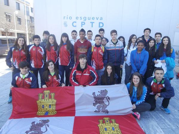 TREINTA Y NUEVE ATLETAS, AL CAMPEONATO DE ESPAÑA JUVENIL EN PISTA CUBIERTA