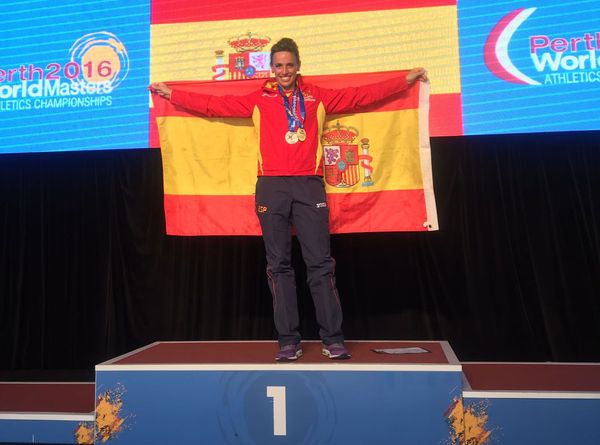 CAROLINA GARCIA (C.A.VALLADOLID), SUBCAMPEONA DEL MUNDO VETERANA EN 400 METROS